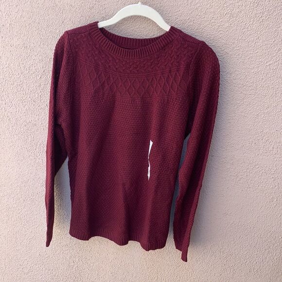 Croft & Barrow Sweater Sangria Wine Burgundy Red Cable Yolk Medium Lightweight - Picture 2 of 10